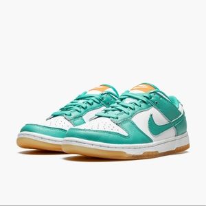 Nike Dunk Low Womens 6.5 Kumquat/Washed Teal